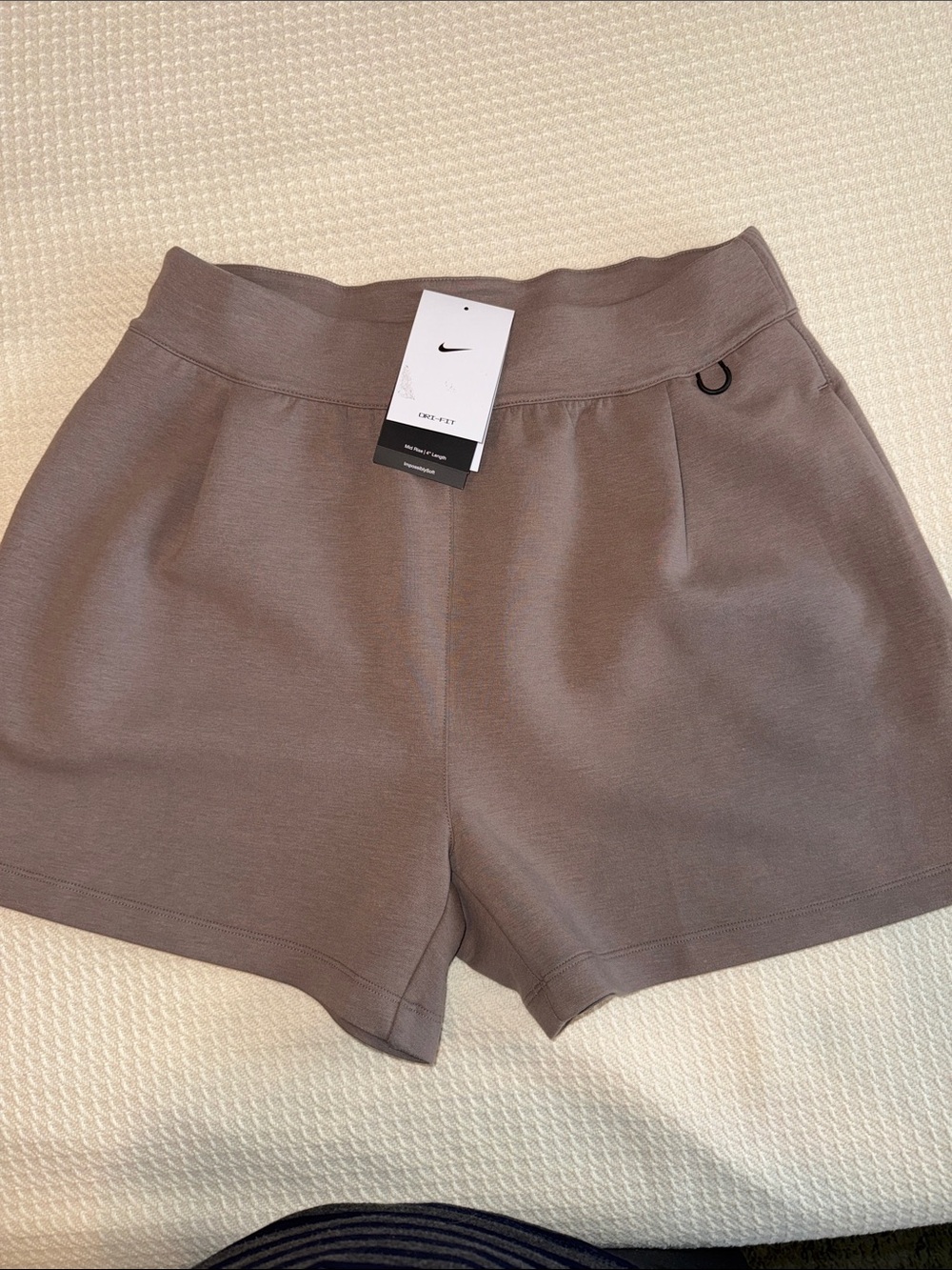 NWT Nike Women's 24.7 Dri-Fit Taupe Athletic Knit Shorts